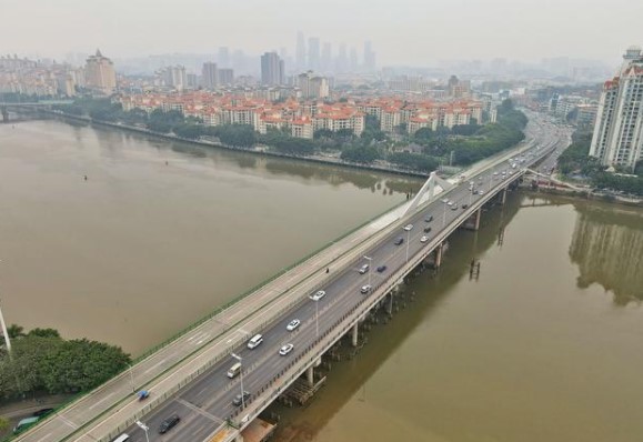 广州沙溪大桥扩建工程完工试运行 目前正在封闭旧桥进行维修加固工作 计划2022年4月底新旧桥梁全幅通车